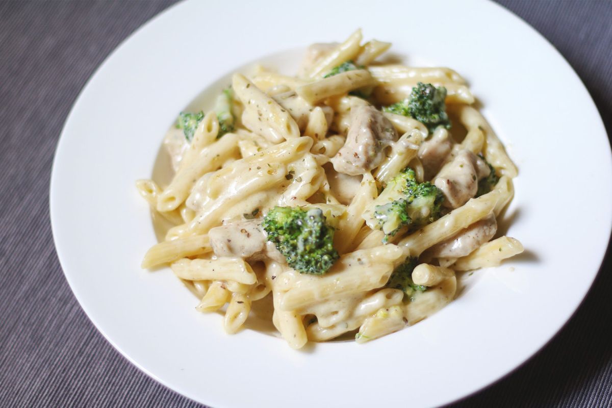 Creamy Chicken Alfredo Pasta