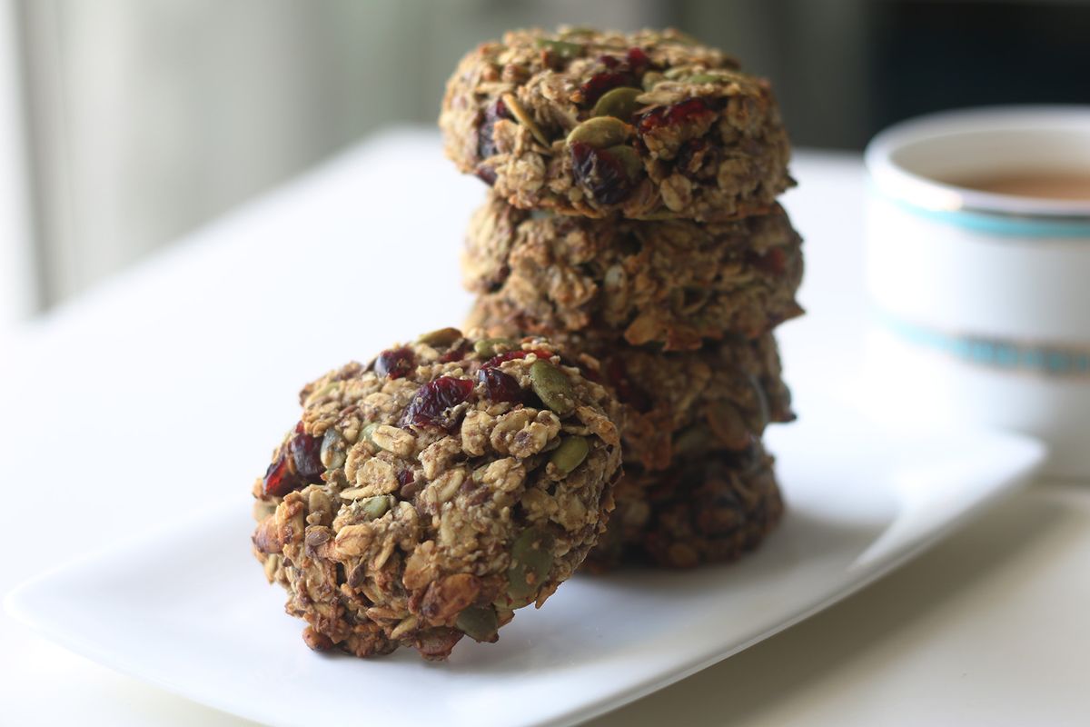 Vegan Banana Oatmeal Cookies