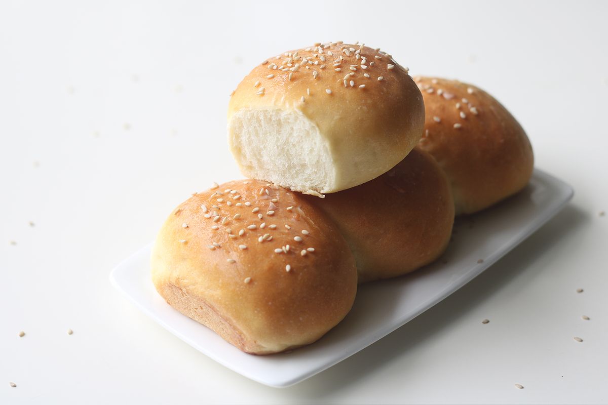 Pav Bread Recipe / Dinner Rolls Recipe